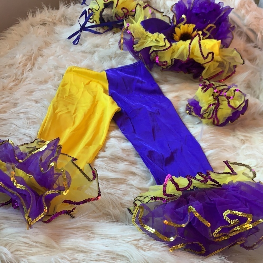 Yellow sunflower and purple dance clown outfit. The applause Dance creations. - Picture 7 of 15